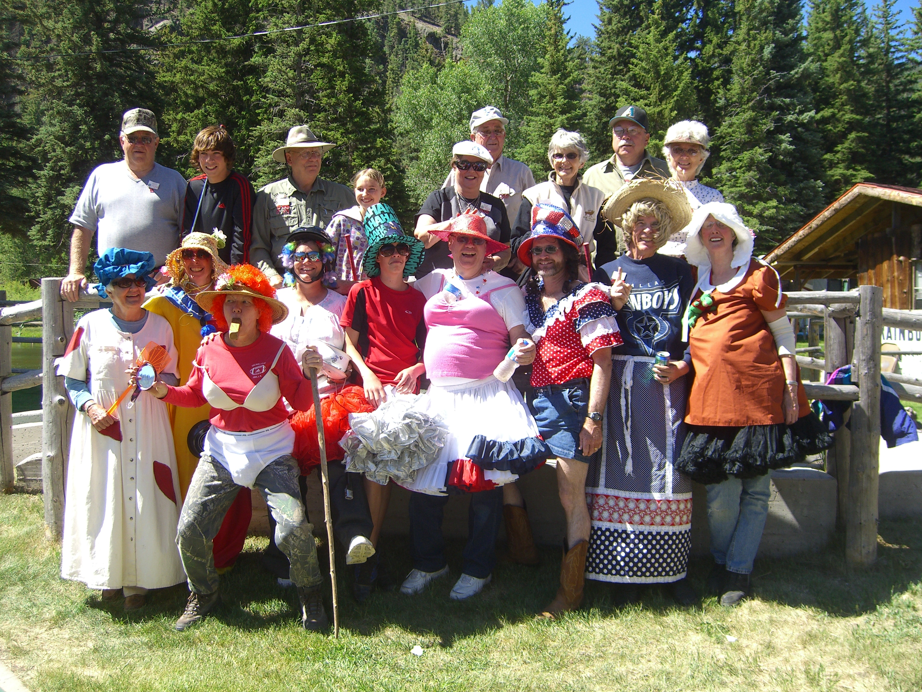 Golfers & Caddys2.JPG