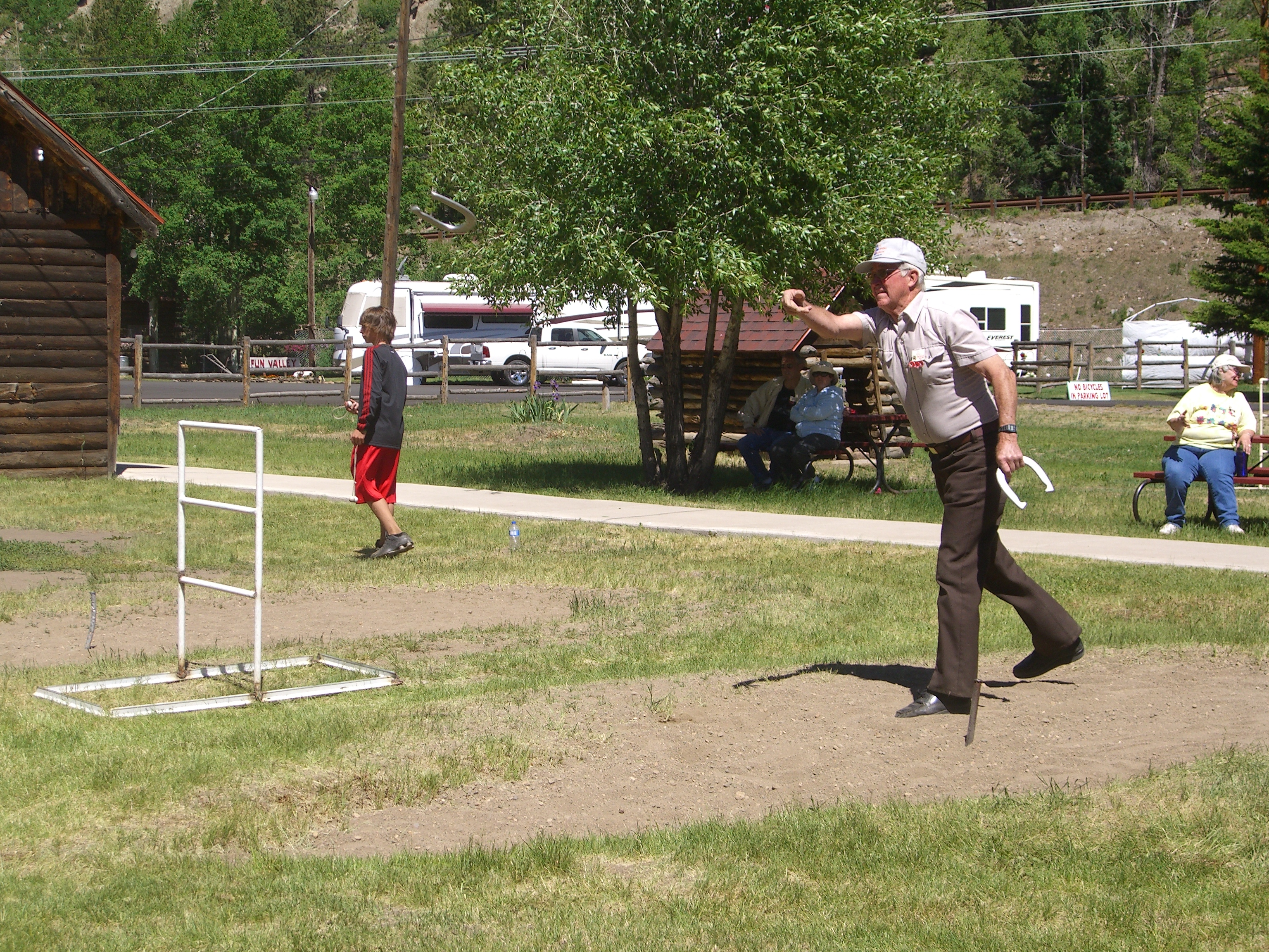 Horseshoes3.JPG