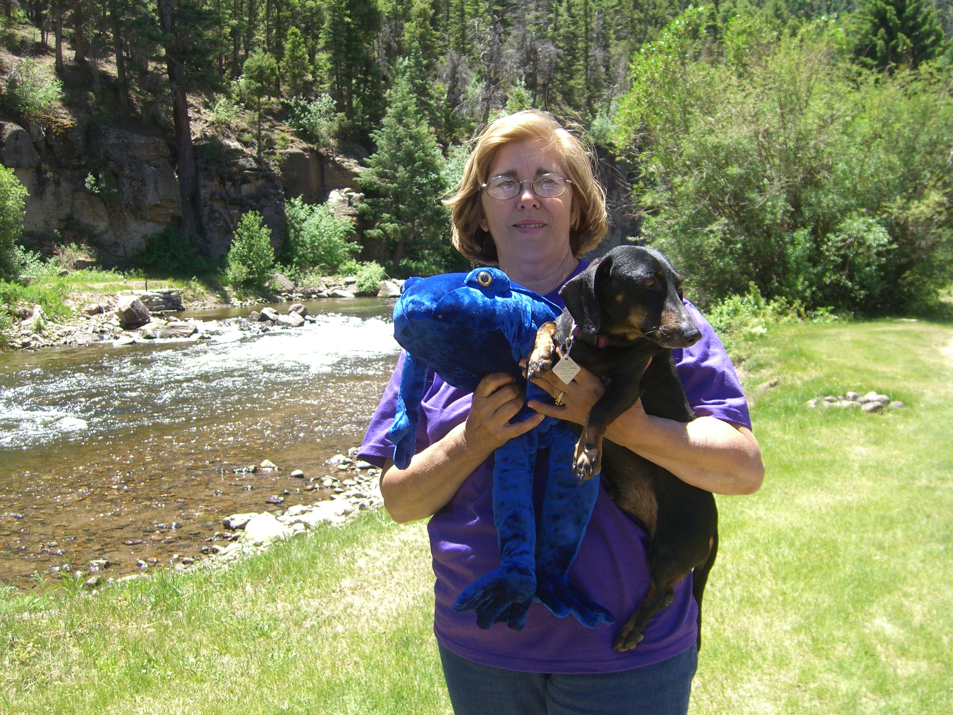 Marilyn, Big Blue Frog & 3 Legged Dog2.JPG