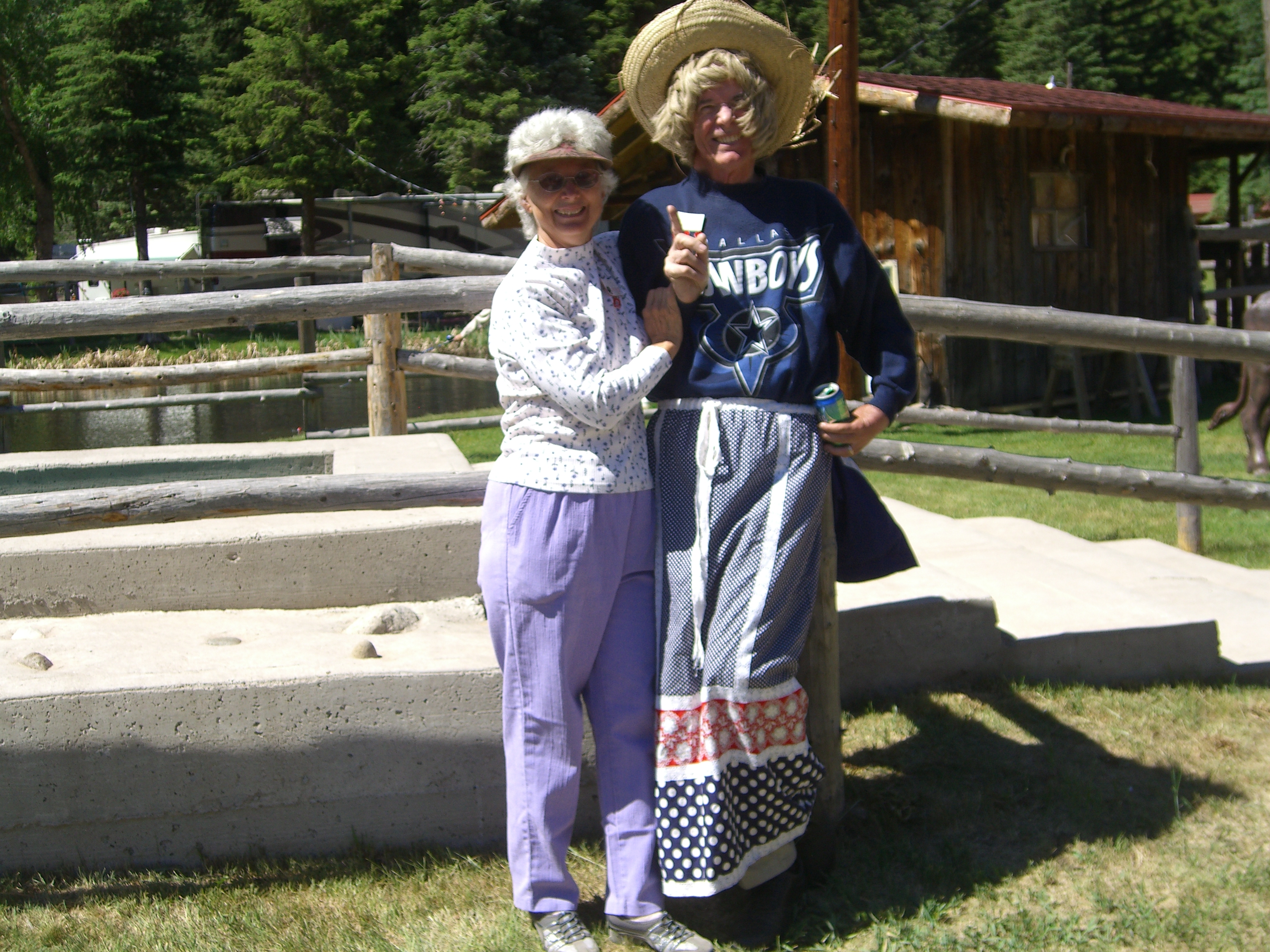 Women's Golf Champ & Caddy.JPG