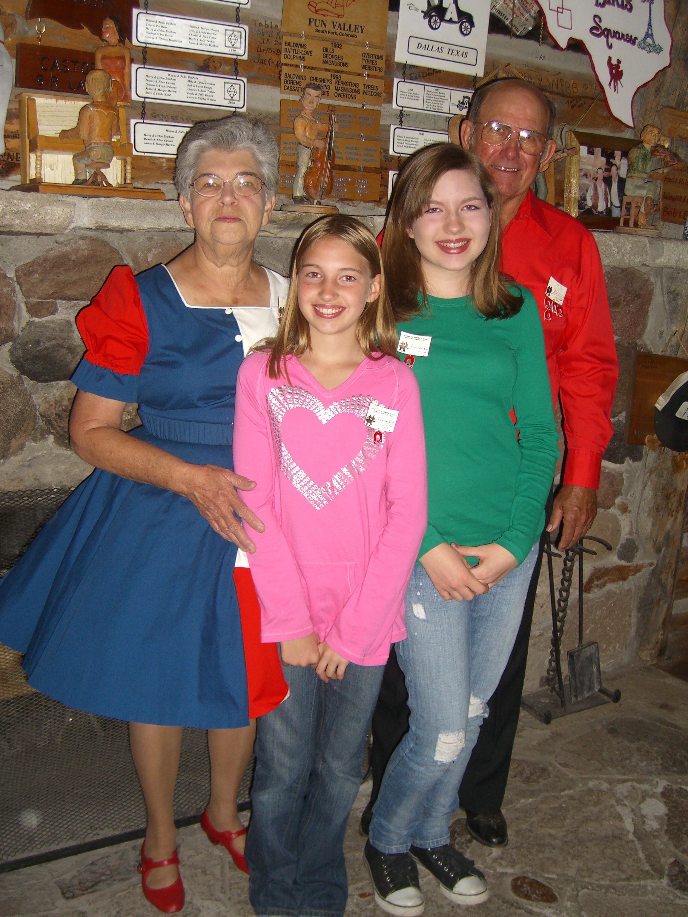 Linda, Kelsy, Karla & Wayne Spiller f.JPG